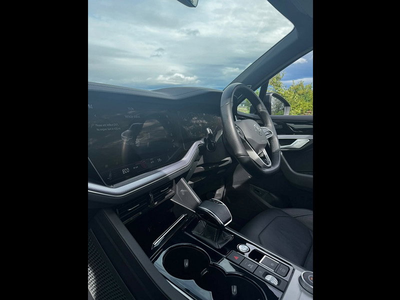 Volkswagen Touareg 3.0 TDI V6 Black Edition SUV 5dr Diesel Tiptronic 4Motion Euro 6 (s/s) (286 ps)
