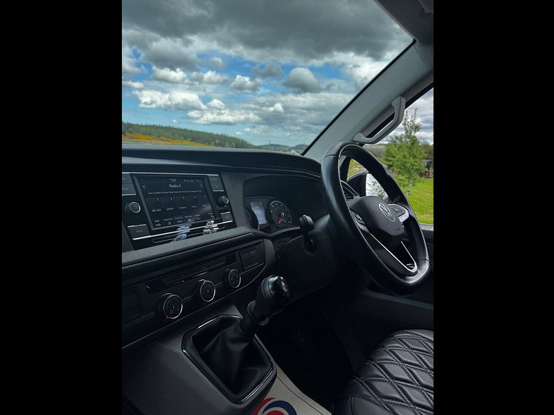 Volkswagen Transporter 2.0 TDI T32 Highline Kombi Double Cab 5dr Diesel Manual FWD LWB High Roof Euro 6 (s/s) (150 ps)