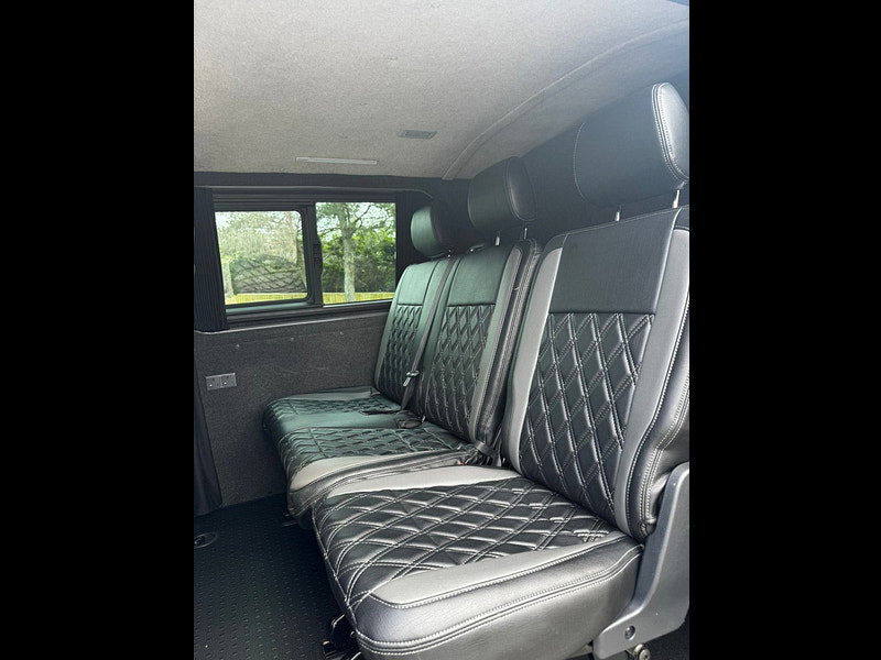 Volkswagen Transporter 2.0 TDI T32 Highline Kombi Double Cab 5dr Diesel Manual FWD LWB High Roof Euro 6 (s/s) (150 ps)