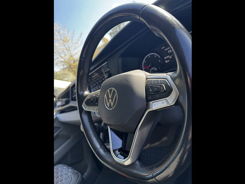 Volkswagen Transporter 2.0 TDI T32 Highline Kombi Double Cab 5dr Diesel Manual FWD SWB Euro 6 (s/s) (150 ps)