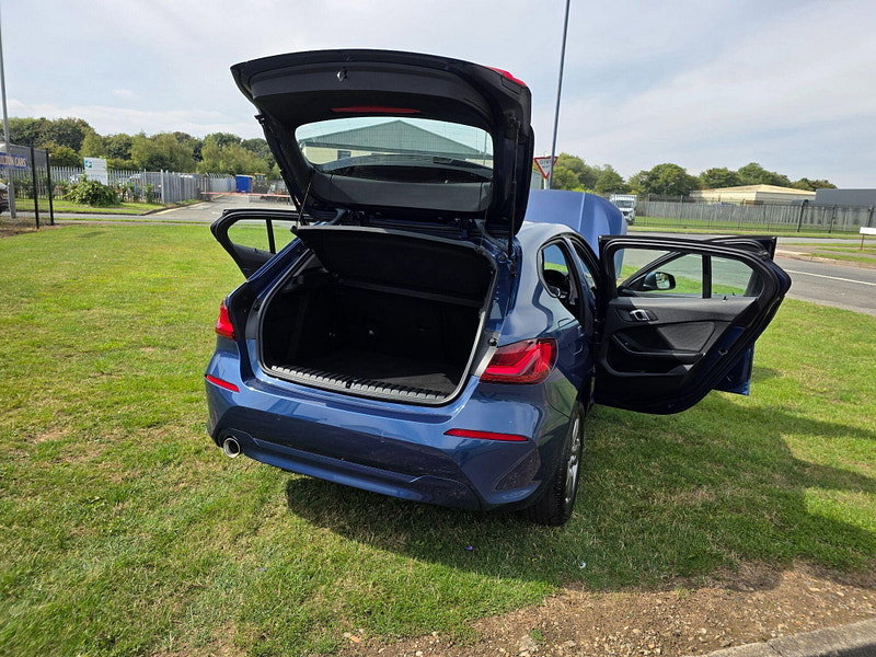 BMW 1 Series 1.5 116d SE Hatchback 5dr Diesel Manual Euro 6 (s/s) (116 ps)
