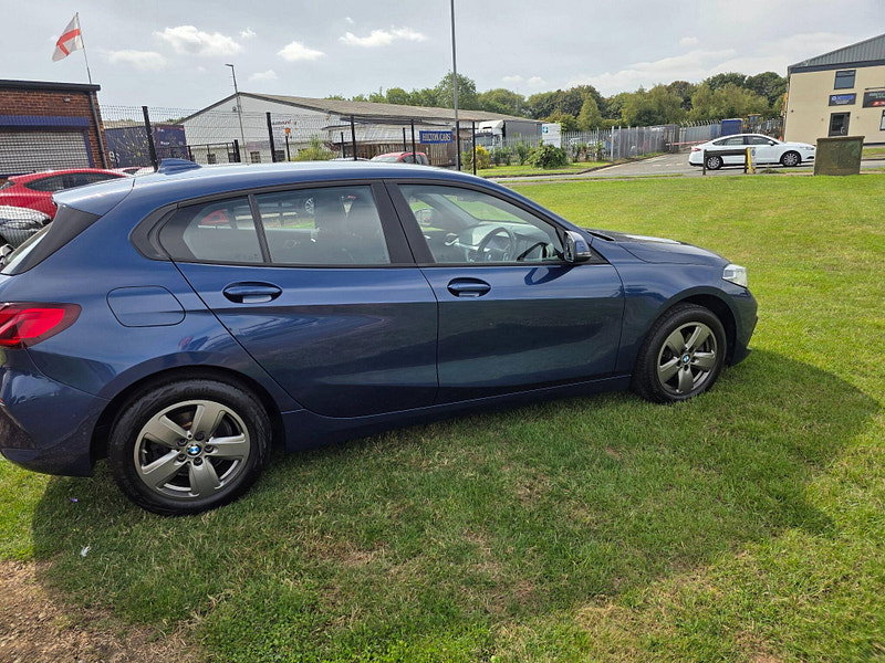 BMW 1 Series 1.5 116d SE Hatchback 5dr Diesel Manual Euro 6 (s/s) (116 ps)