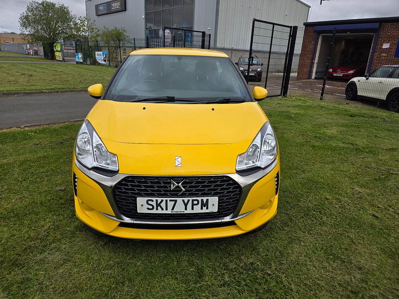DS Automobiles DS 3 1.2 PureTech Chic Hatchback 3dr Petrol Manual Euro 6 (82 ps)