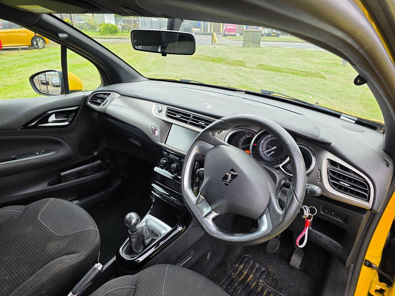 DS Automobiles DS 3 1.2 PureTech Chic Hatchback 3dr Petrol Manual Euro 6 (82 ps)