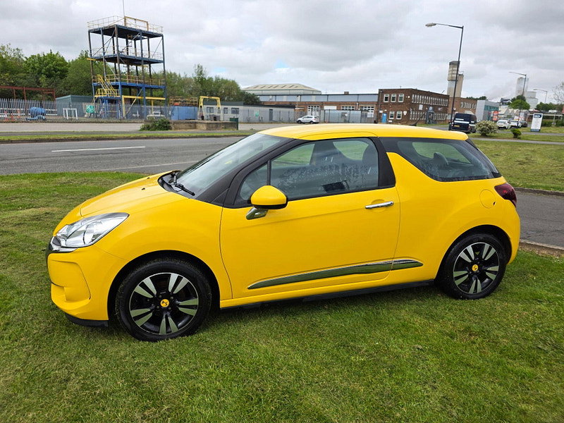 DS Automobiles DS 3 1.2 PureTech Chic Hatchback 3dr Petrol Manual Euro 6 (82 ps)