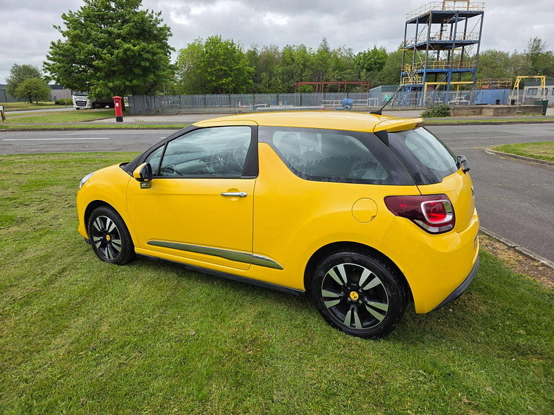 DS Automobiles DS 3 1.2 PureTech Chic Hatchback 3dr Petrol Manual Euro 6 (82 ps)