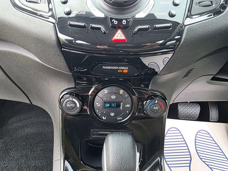 Ford Fiesta 1.0T EcoBoost Titanium Hatchback 5dr Petrol Powershift Euro 6 (100 ps)