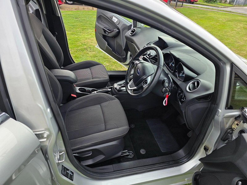 Ford Fiesta 1.0T EcoBoost Titanium Hatchback 5dr Petrol Powershift Euro 6 (100 ps)