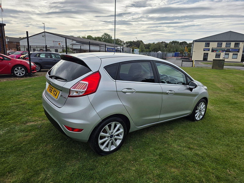 Ford Fiesta 1.0T EcoBoost Titanium Hatchback 5dr Petrol Powershift Euro 6 (100 ps)