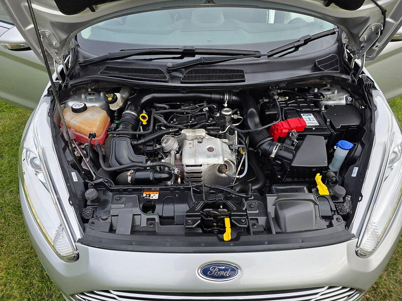 Ford Fiesta 1.0T EcoBoost Titanium Hatchback 5dr Petrol Powershift Euro 6 (100 ps)