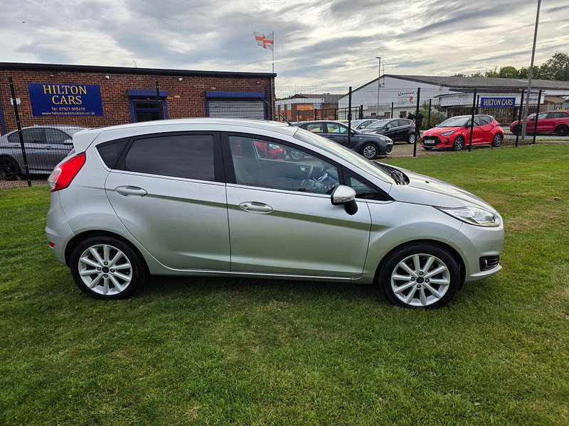 Ford Fiesta 1.0T EcoBoost Titanium Hatchback 5dr Petrol Powershift Euro 6 (100 ps)