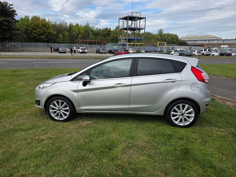 Ford Fiesta 1.0T EcoBoost Titanium Hatchback 5dr Petrol Powershift Euro 6 (100 ps)