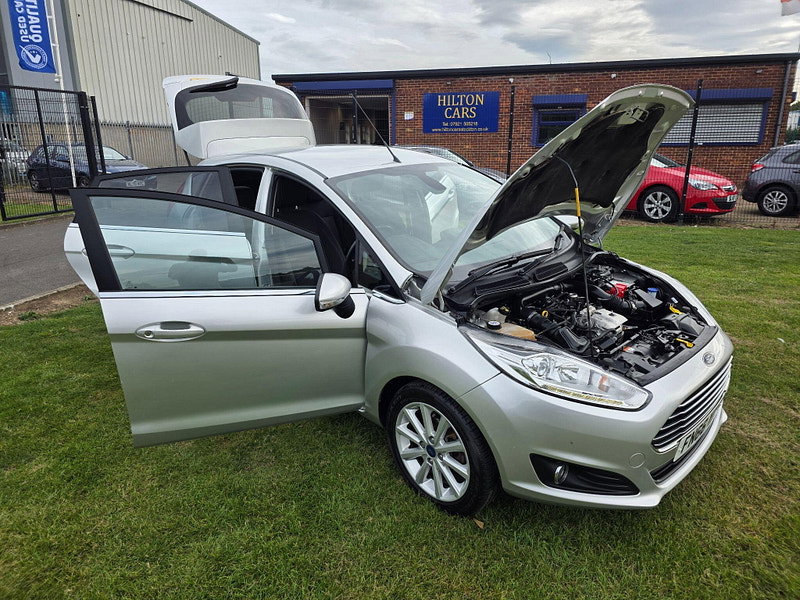 Ford Fiesta 1.0T EcoBoost Titanium Hatchback 5dr Petrol Powershift Euro 6 (100 ps)