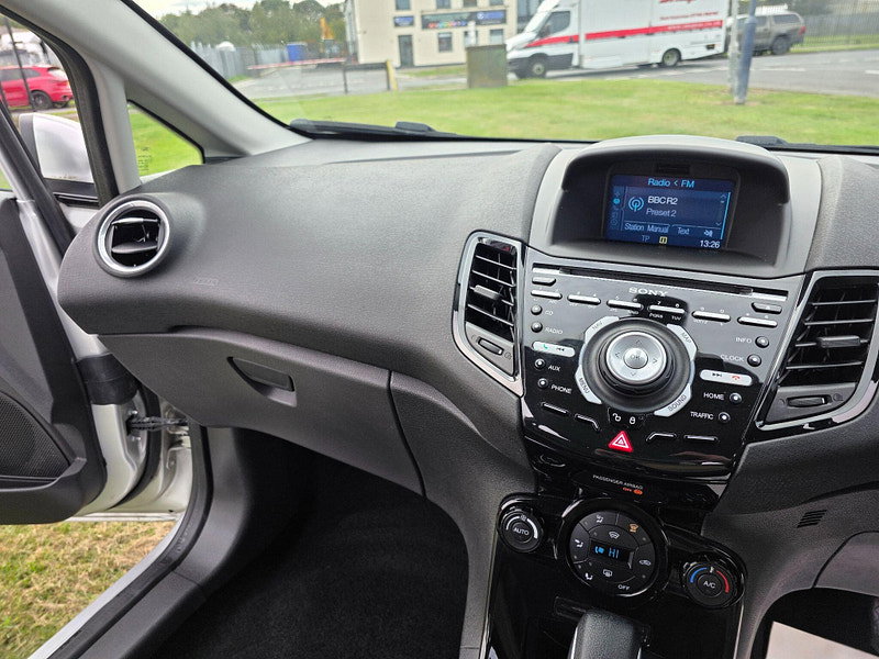 Ford Fiesta 1.0T EcoBoost Titanium Hatchback 5dr Petrol Powershift Euro 6 (100 ps)