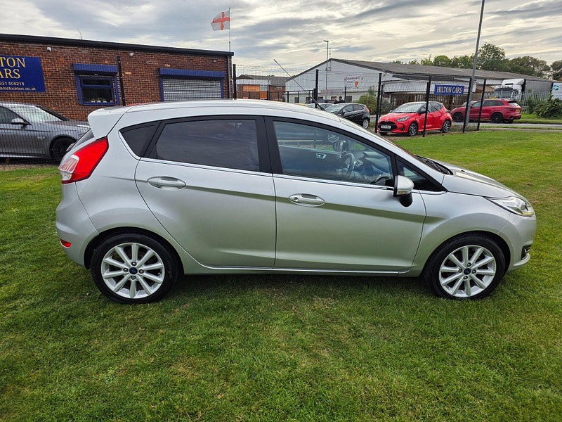 Ford Fiesta 1.0T EcoBoost Titanium Hatchback 5dr Petrol Powershift Euro 6 (100 ps)
