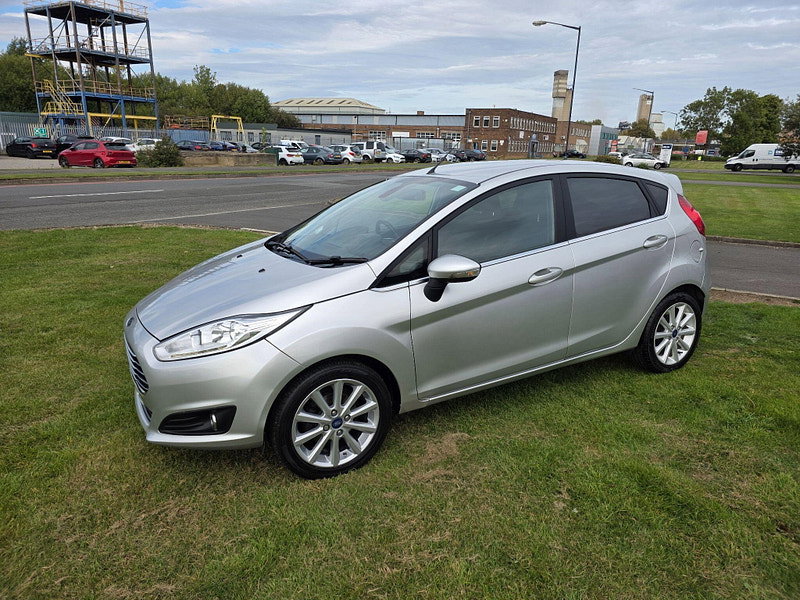 Ford Fiesta 1.0T EcoBoost Titanium Hatchback 5dr Petrol Powershift Euro 6 (100 ps)