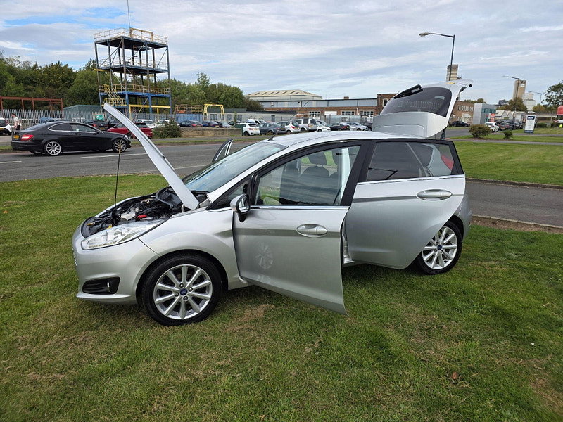 Ford Fiesta 1.0T EcoBoost Titanium Hatchback 5dr Petrol Powershift Euro 6 (100 ps)