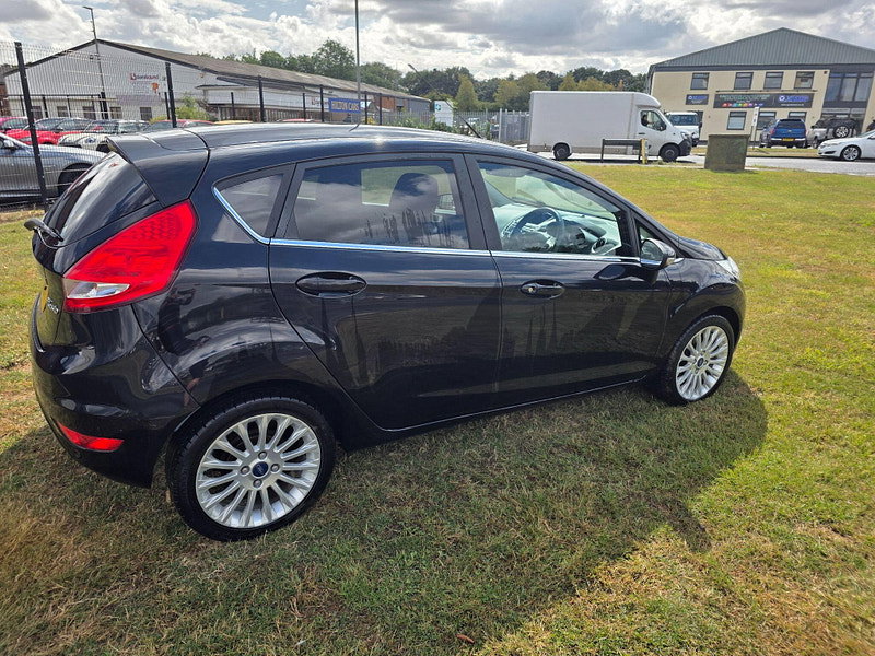 Ford Fiesta 1.4 Titanium Hatchback 5dr Petrol Automatic (154 g/km, 94 bhp)