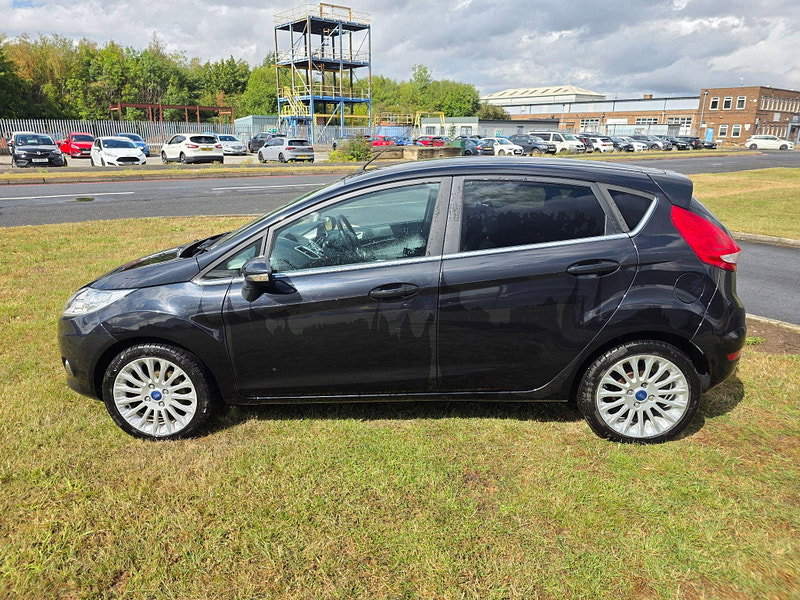Ford Fiesta 1.4 Titanium Hatchback 5dr Petrol Automatic (154 g/km, 94 bhp)