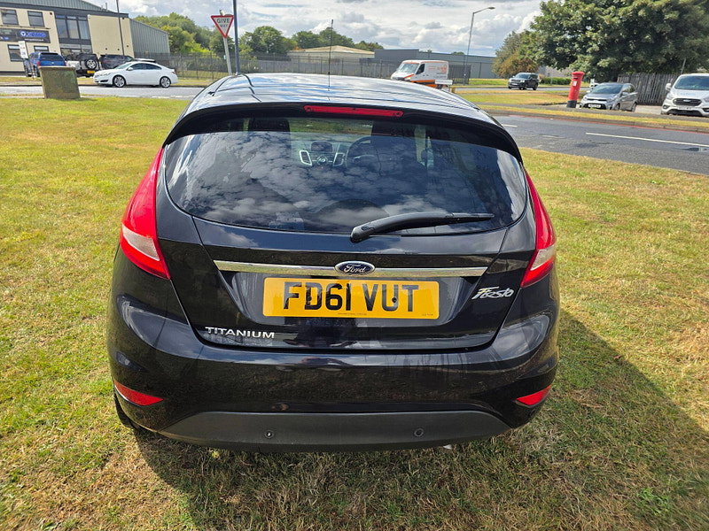 Ford Fiesta 1.4 Titanium Hatchback 5dr Petrol Automatic (154 g/km, 94 bhp)