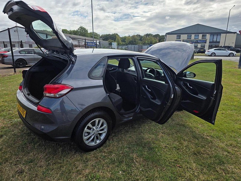 Hyundai I30 1.6 CRDi SE Hatchback 5dr Diesel Manual Euro 6 (s/s) (115 ps)