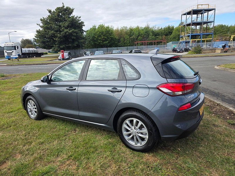 Hyundai I30 1.6 CRDi SE Hatchback 5dr Diesel Manual Euro 6 (s/s) (115 ps)