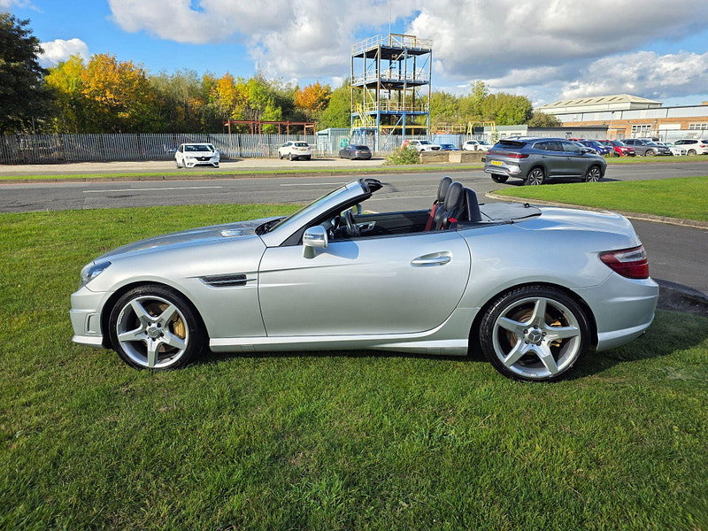 Mercedes-Benz SLK 1.8 SLK200 BlueEfficiency AMG Sport Convertible 2dr Petrol G-Tronic+ Euro 5 (s/s) (184 ps)