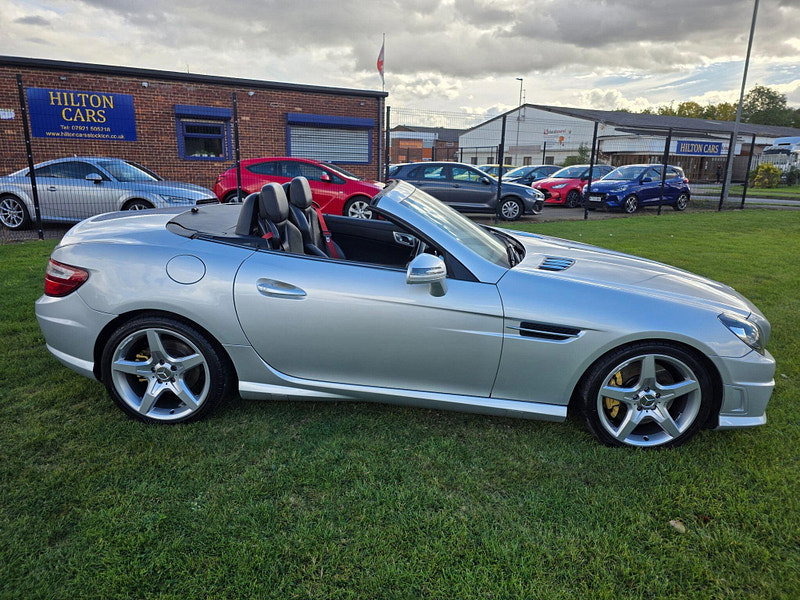 Mercedes-Benz SLK 1.8 SLK200 BlueEfficiency AMG Sport Convertible 2dr Petrol G-Tronic+ Euro 5 (s/s) (184 ps)