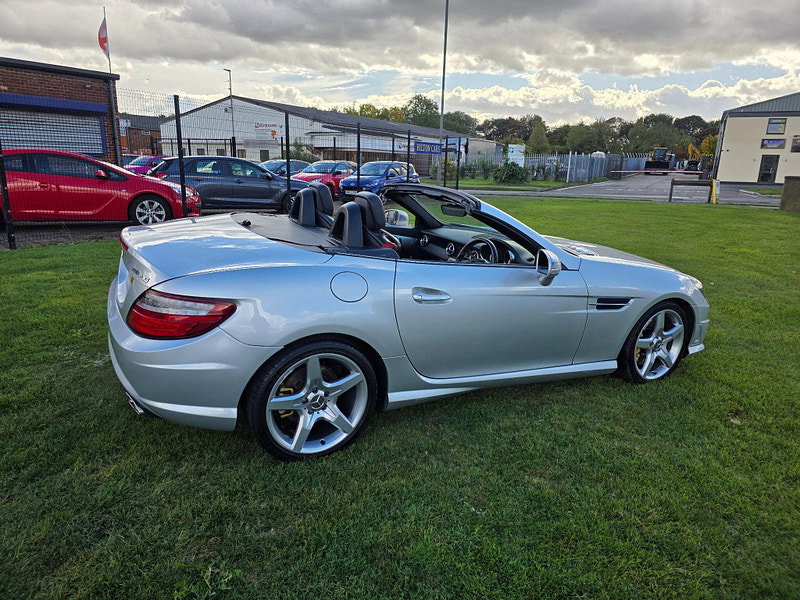 Mercedes-Benz SLK 1.8 SLK200 BlueEfficiency AMG Sport Convertible 2dr Petrol G-Tronic+ Euro 5 (s/s) (184 ps)