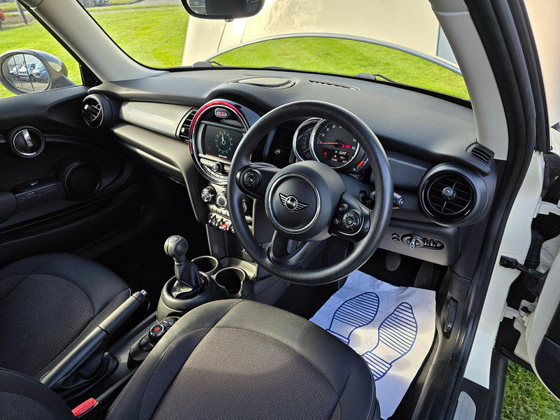 MINI Hatch 1.5 Cooper Euro 6 (s/s) 3dr