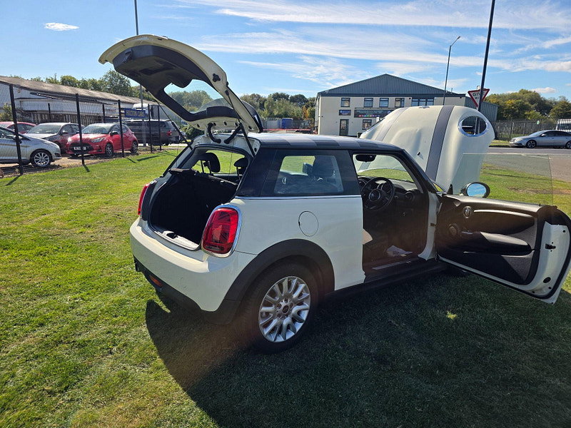 MINI Hatch 1.5 Cooper Euro 6 (s/s) 3dr