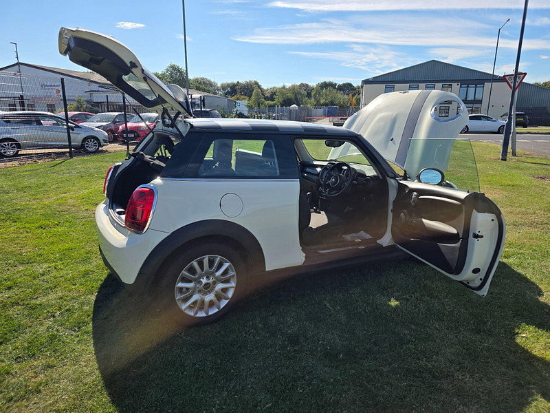 MINI Hatch 1.5 Cooper Euro 6 (s/s) 3dr