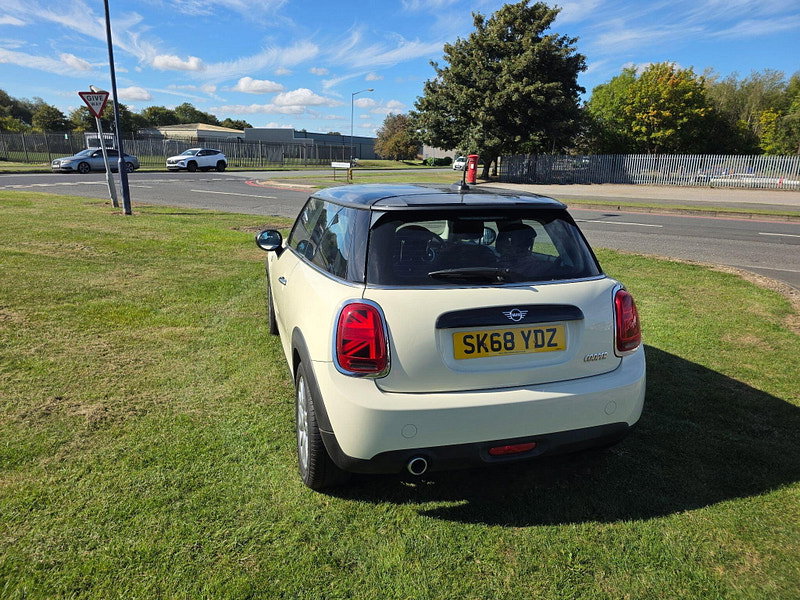 MINI Hatch 1.5 Cooper Euro 6 (s/s) 3dr