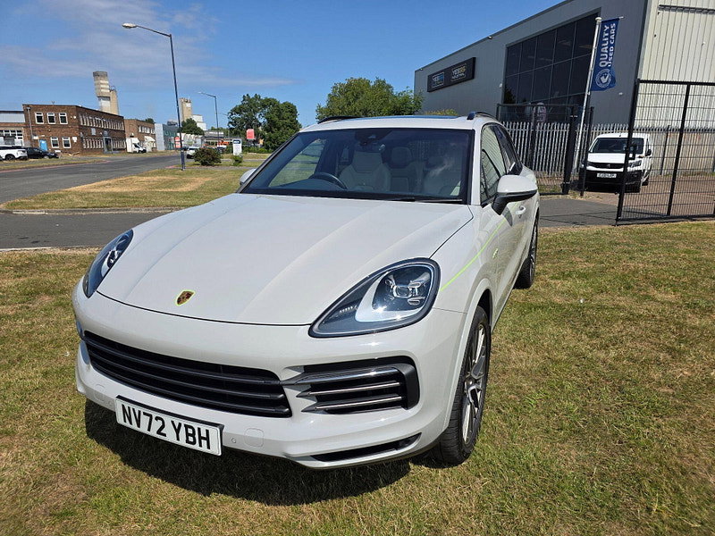 Porsche Cayenne 3.0 V6 E-Hybrid 17.9kWh Platinum Edition SUV 5dr Petrol Plug-in Hybrid TiptronicS 4WD Euro 6 (s/s) (3.6kW Charger) (462 ps)