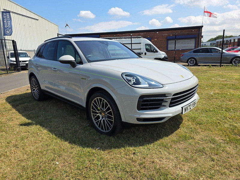 Porsche Cayenne 3.0 V6 E-Hybrid 17.9kWh Platinum Edition SUV 5dr Petrol Plug-in Hybrid TiptronicS 4WD Euro 6 (s/s) (3.6kW Charger) (462 ps)