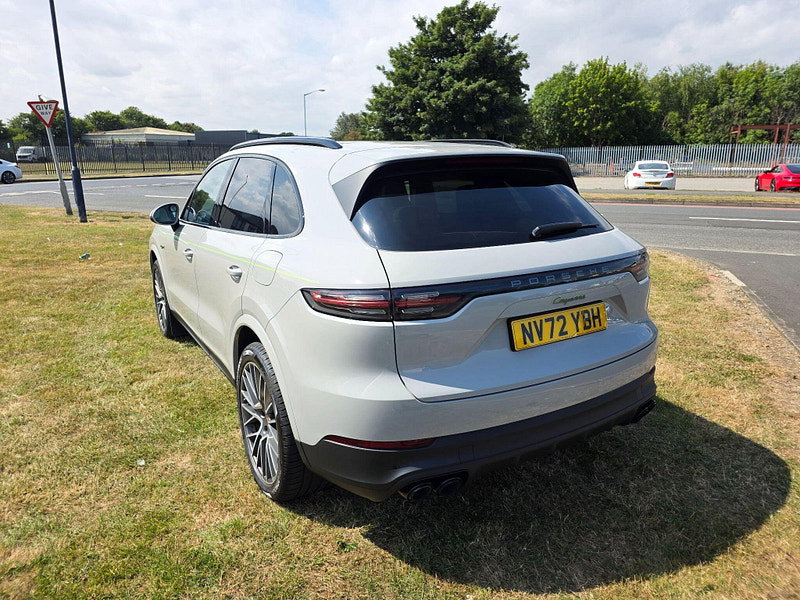 Porsche Cayenne 3.0 V6 E-Hybrid 17.9kWh Platinum Edition SUV 5dr Petrol Plug-in Hybrid TiptronicS 4WD Euro 6 (s/s) (3.6kW Charger) (462 ps)