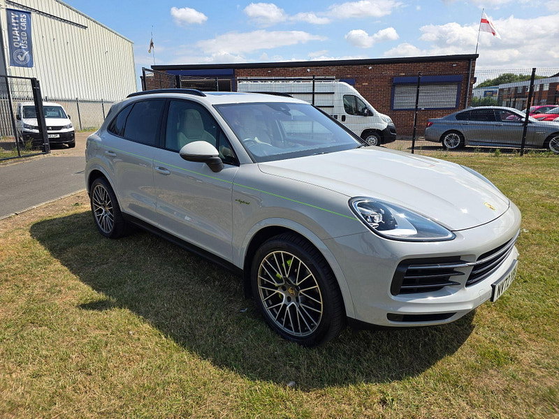 Porsche Cayenne 3.0 V6 E-Hybrid 17.9kWh Platinum Edition SUV 5dr Petrol Plug-in Hybrid TiptronicS 4WD Euro 6 (s/s) (3.6kW Charger) (462 ps)