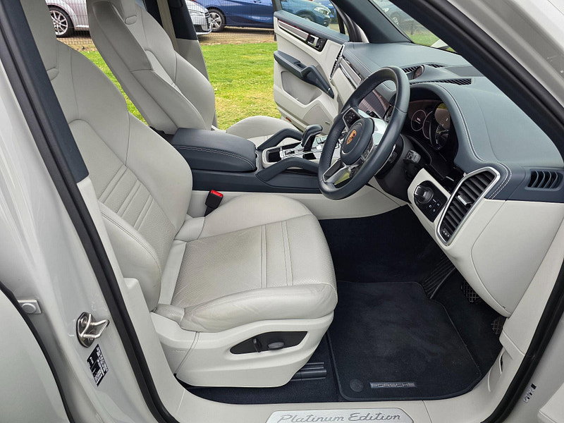 Porsche Cayenne 3.0 V6 E-Hybrid 17.9kWh Platinum Edition SUV 5dr Petrol Plug-in Hybrid TiptronicS 4WD Euro 6 (s/s) (3.6kW Charger) (462 ps)