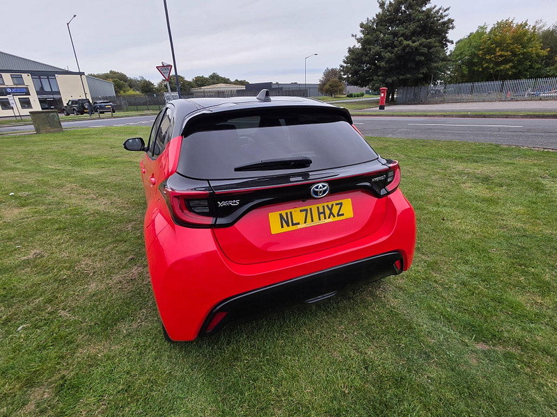 Toyota Yaris 1.5 VVT-h Launch Edition Hatchback 5dr Petrol Hybrid E-CVT Euro 6 (s/s) (116 ps)
