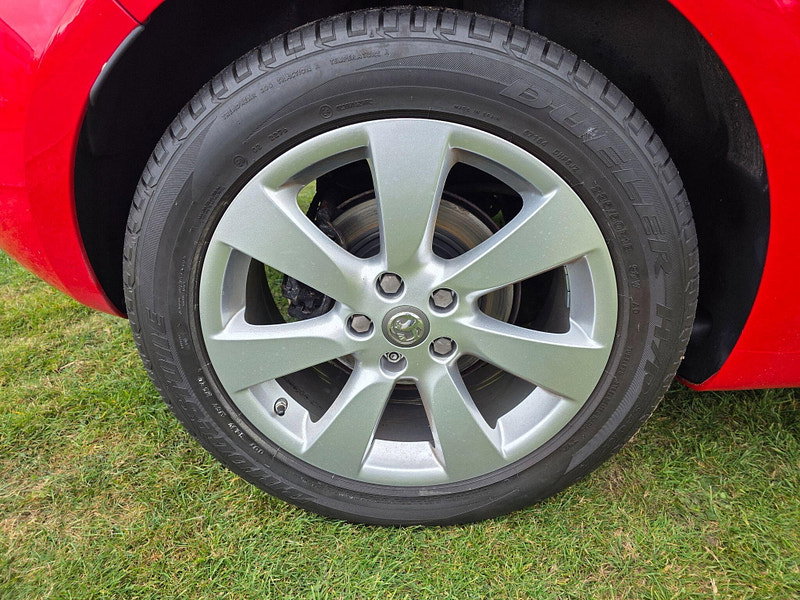 Vauxhall Astra GTC 1.4i Turbo Sport Coupe 3dr Petrol Manual Euro 6 (s/s) (120 ps)