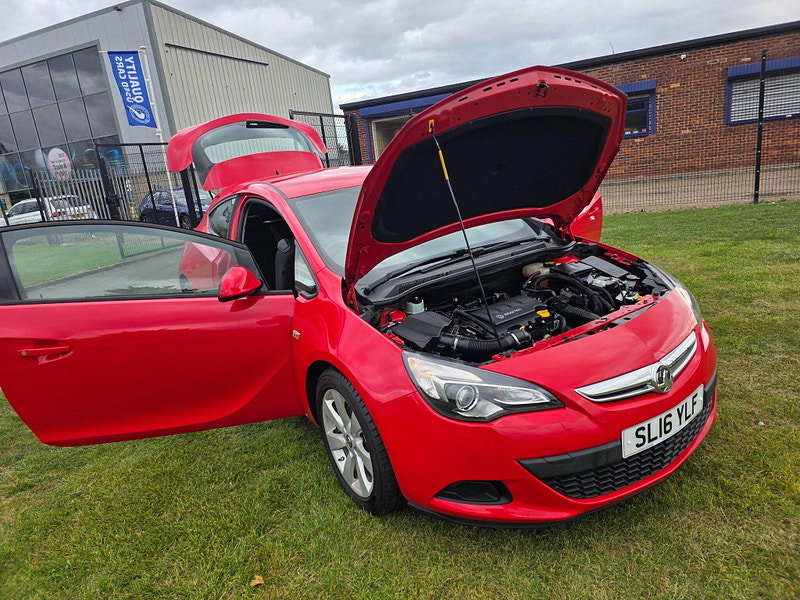 Vauxhall Astra GTC 1.4i Turbo Sport Coupe 3dr Petrol Manual Euro 6 (s/s) (120 ps)