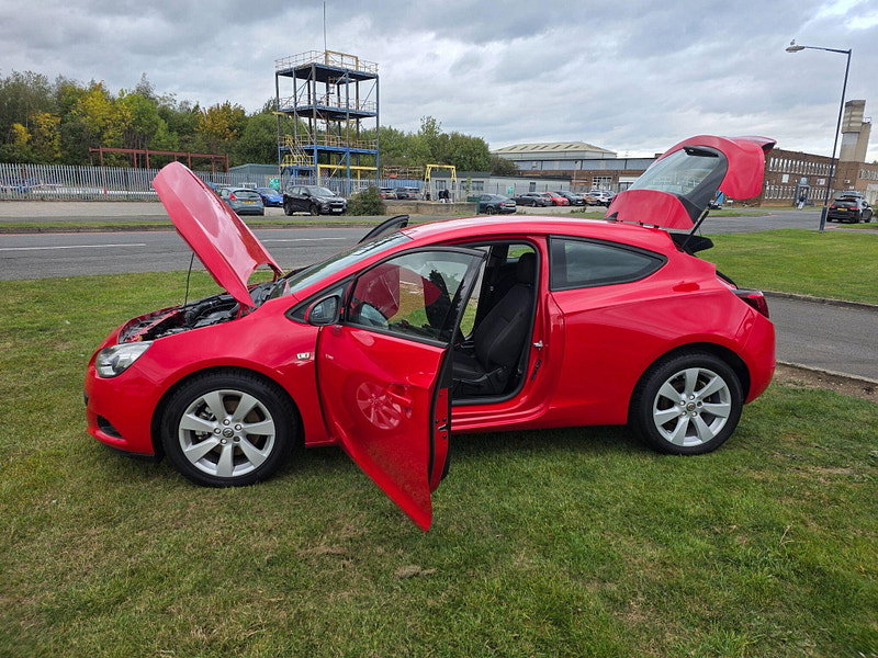 Vauxhall Astra GTC 1.4i Turbo Sport Coupe 3dr Petrol Manual Euro 6 (s/s) (120 ps)