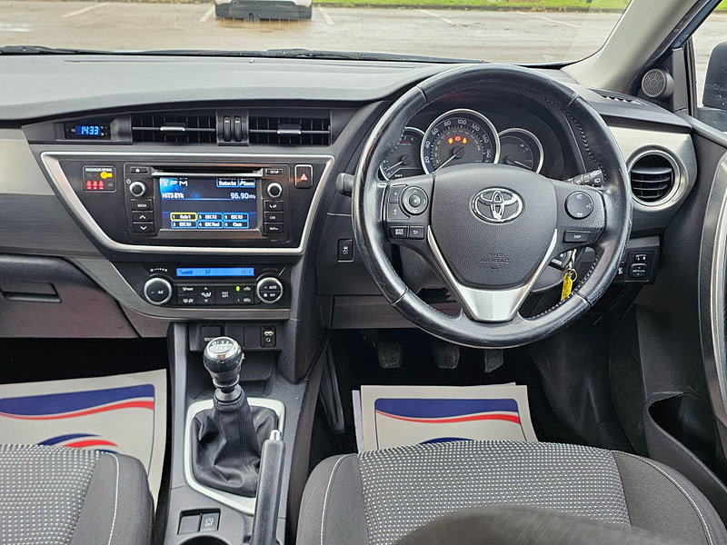 Toyota Auris 1.33 Dual VVT-i Icon Euro 5 (s/s) 5dr
