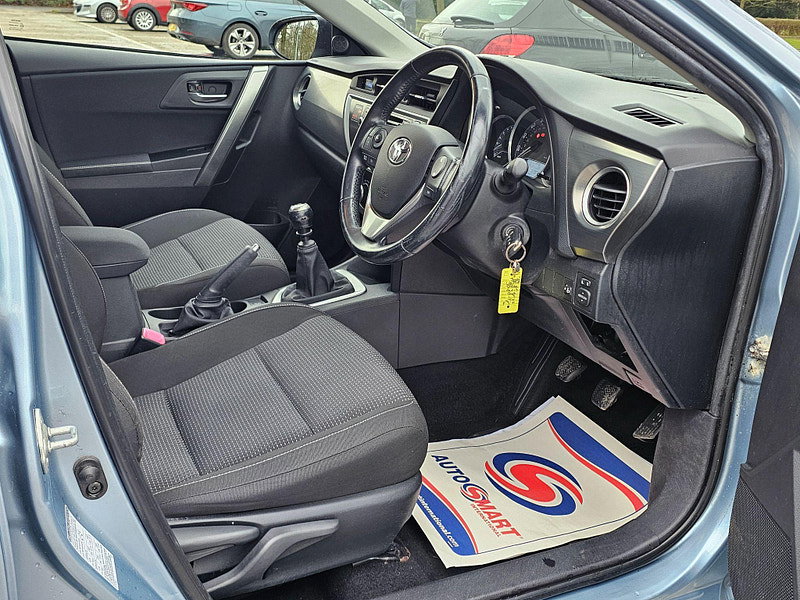 Toyota Auris 1.33 Dual VVT-i Icon Euro 5 (s/s) 5dr