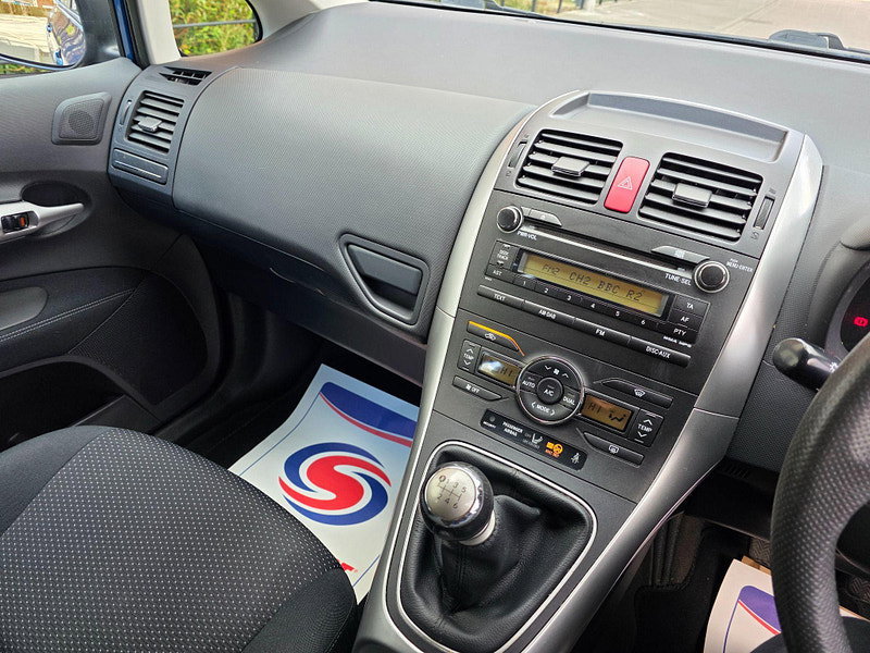 Toyota Auris 1.33 Dual VVT-i TR Euro 4 (s/s) 5dr
