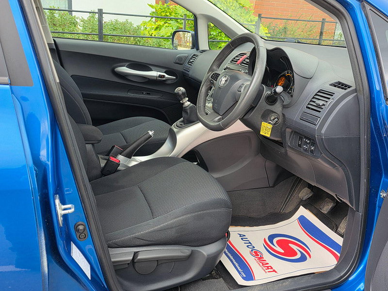 Toyota Auris 1.33 Dual VVT-i TR Euro 4 (s/s) 5dr