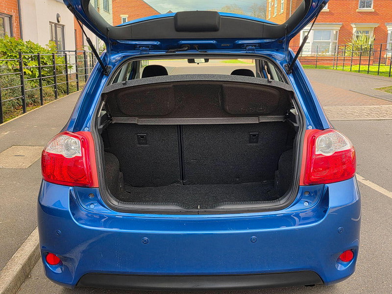 Toyota Auris 1.33 Dual VVT-i TR Euro 4 (s/s) 5dr