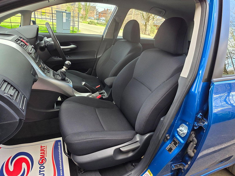 Toyota Auris 1.33 Dual VVT-i TR Euro 4 (s/s) 5dr
