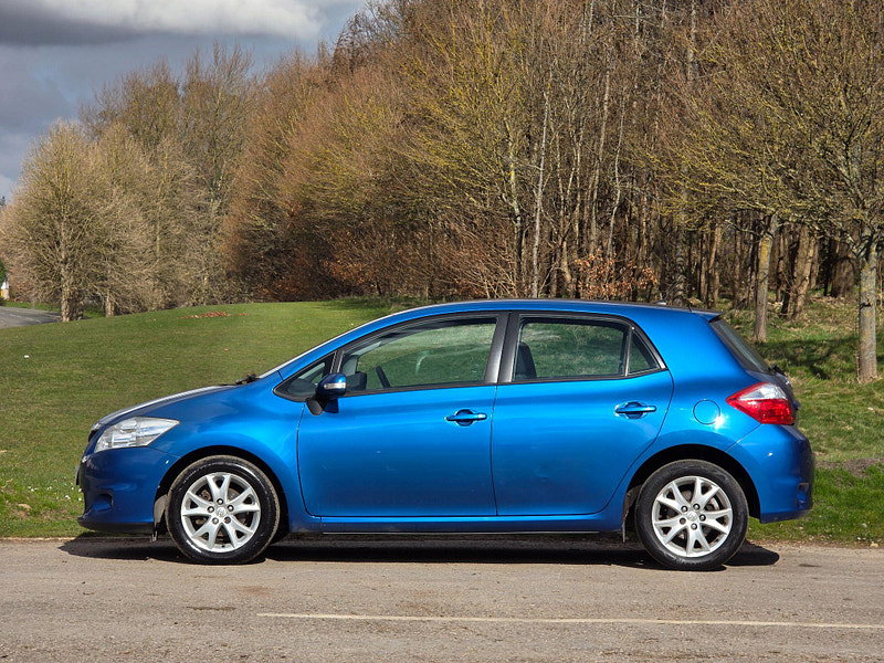 Toyota Auris 1.33 Dual VVT-i TR Euro 4 (s/s) 5dr