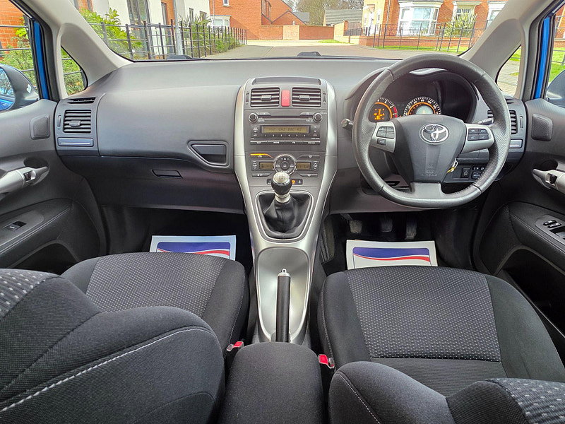 Toyota Auris 1.33 Dual VVT-i TR Euro 4 (s/s) 5dr
